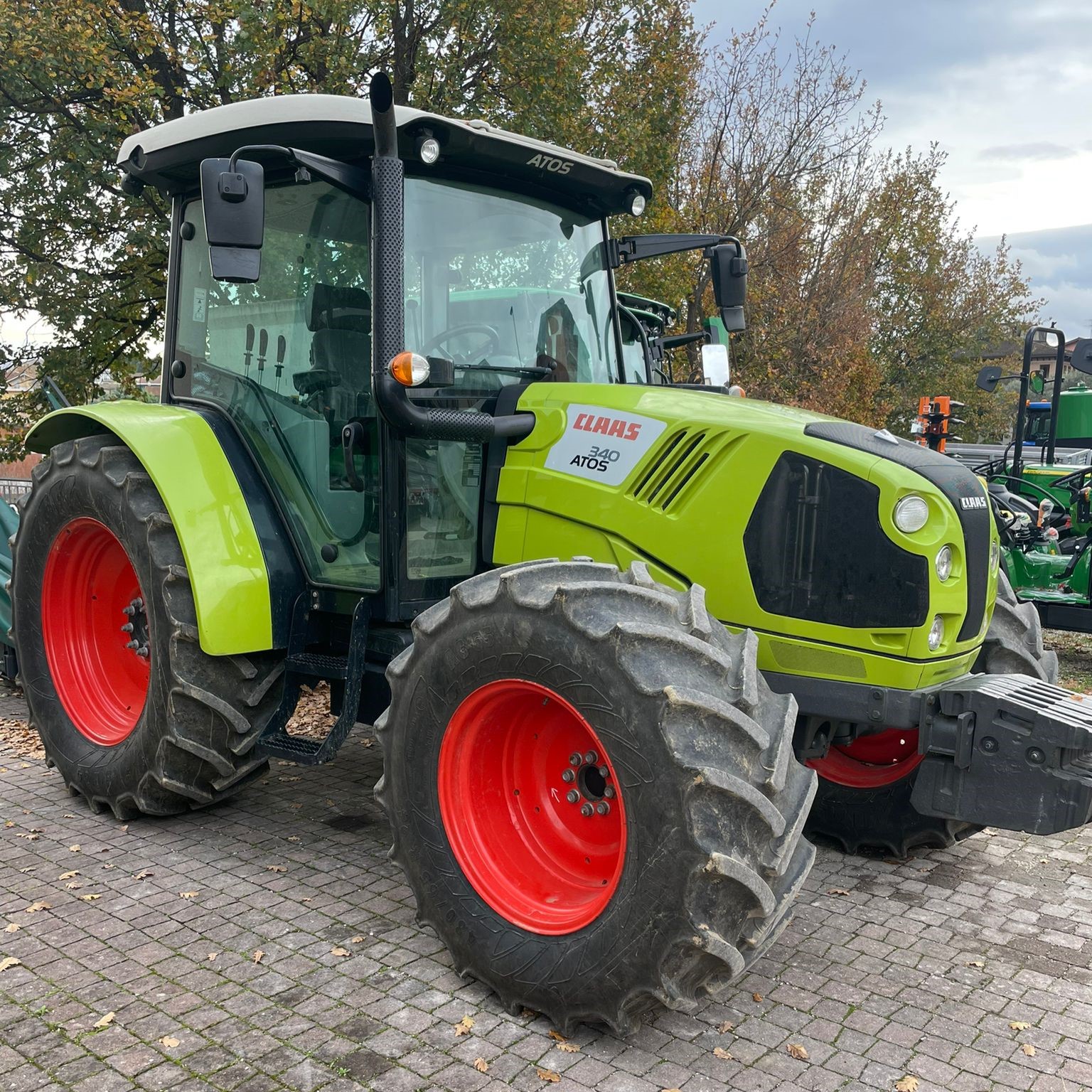 Trattore Claas Atos Gruppo Bruno