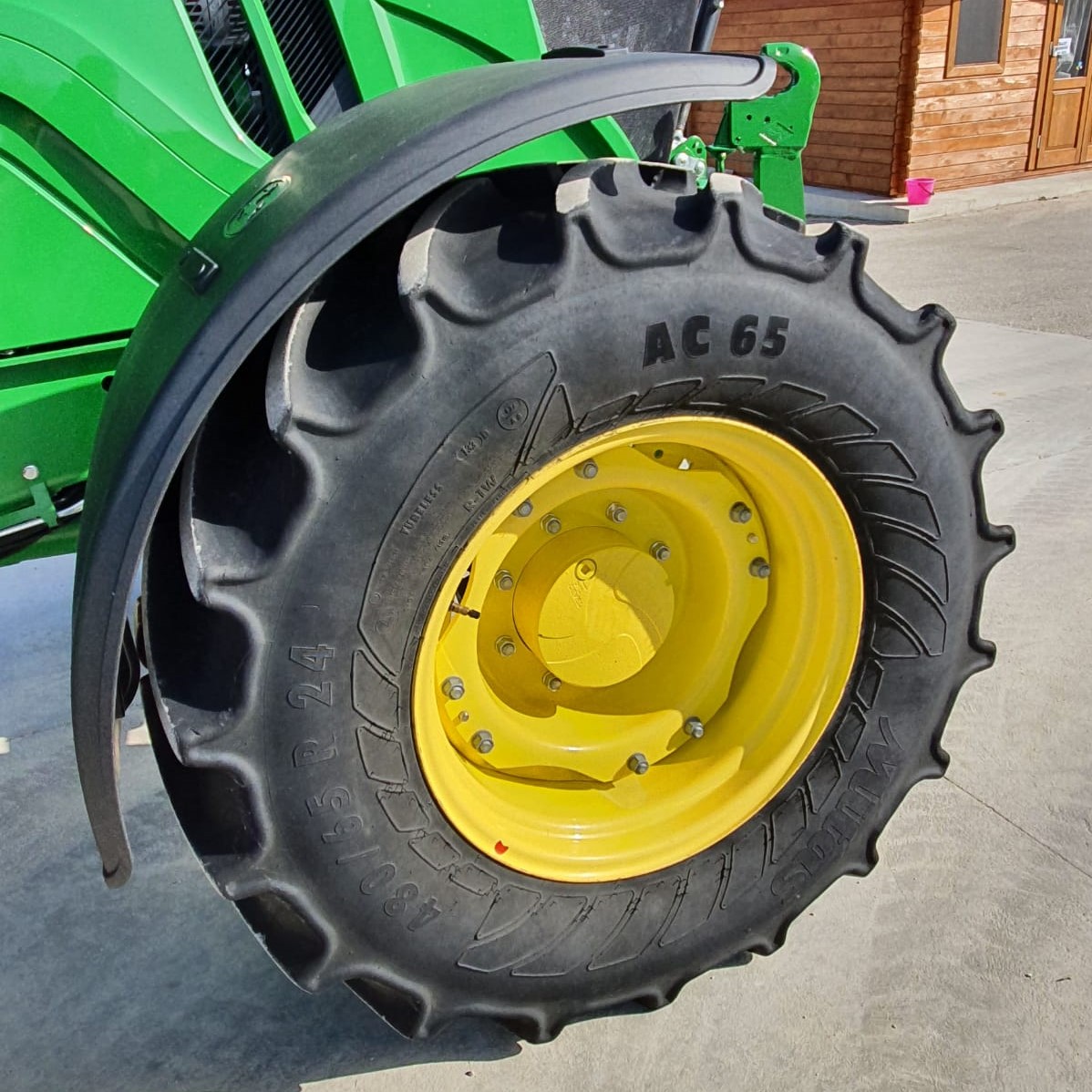 Trattore John Deere 6105 RC - immagine 7