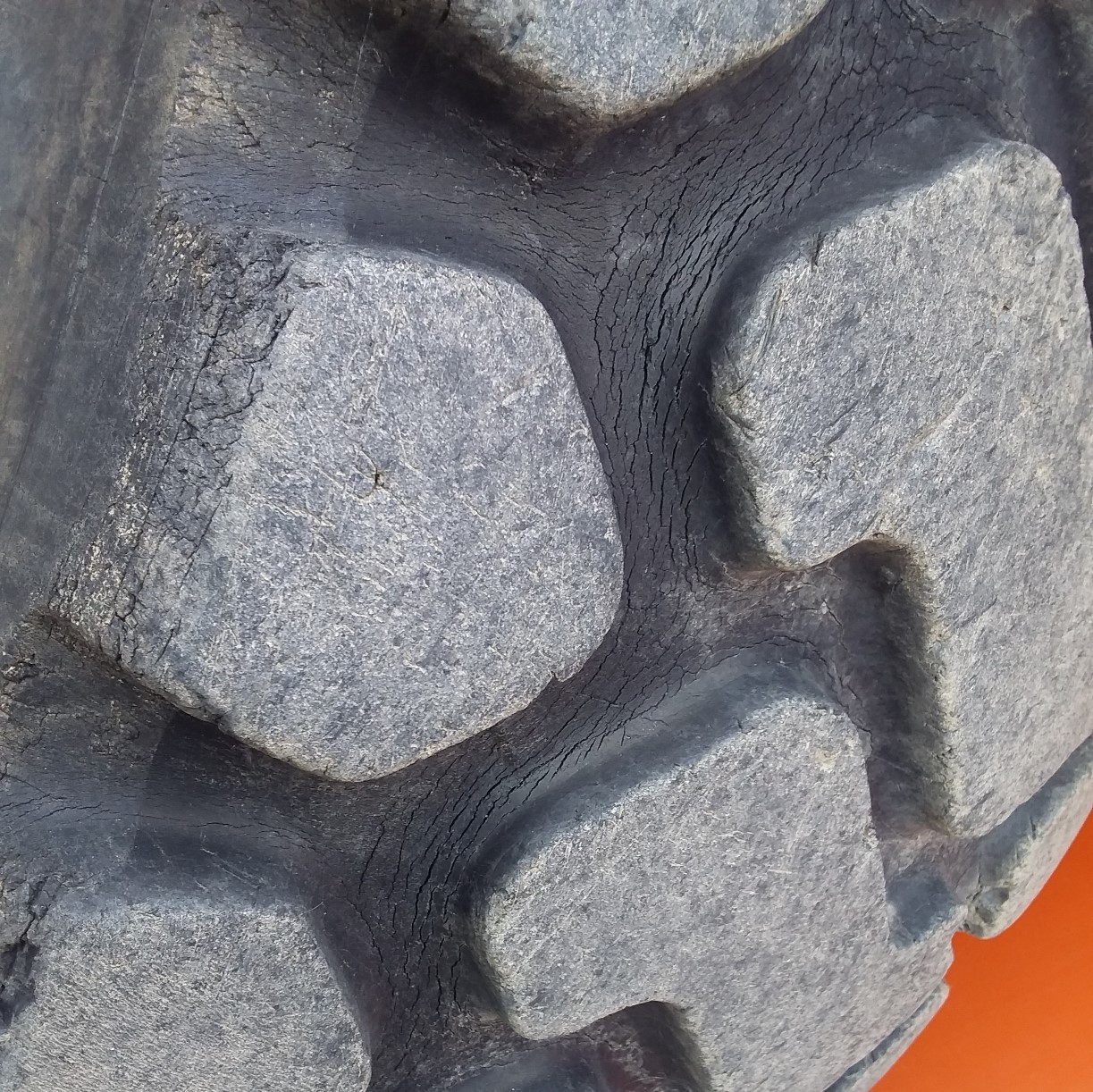 Pala Gommata Fiat Kobelco W 130 - immagine 2