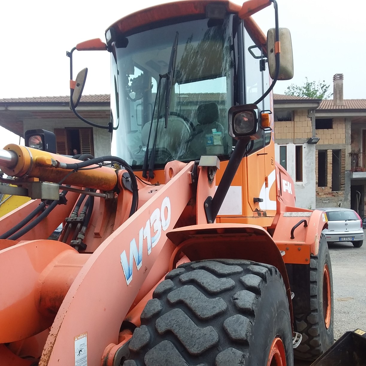 Pala Gommata Fiat Kobelco W 130 - immagine 5