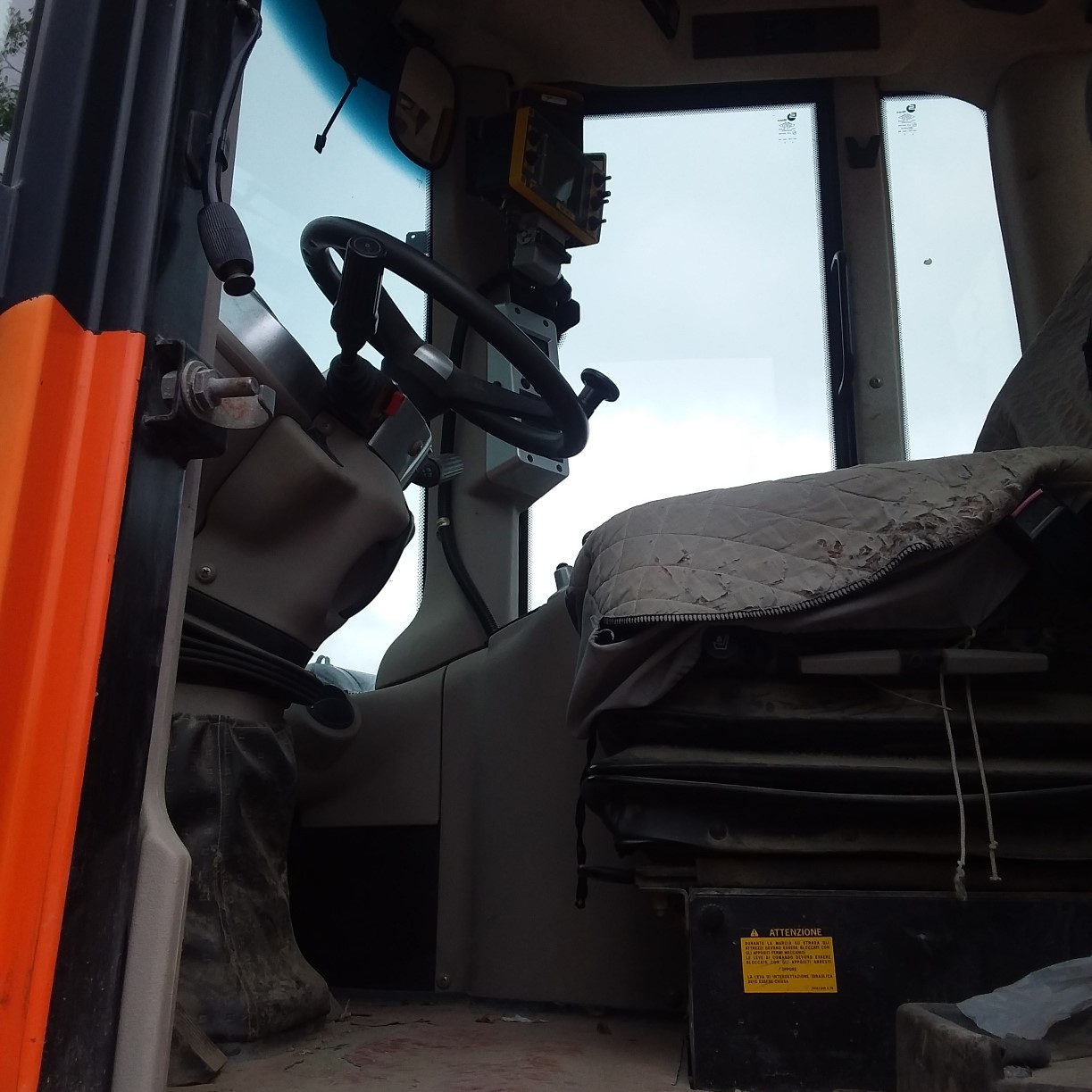 Pala Gommata Fiat Kobelco W 130 - immagine 6