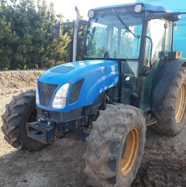 TRATTORE NEW HOLLAND TN 95 DELUXE