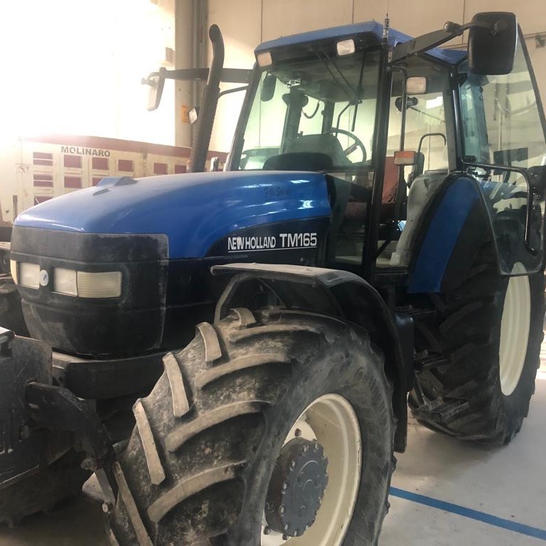 TRATTORE NEW HOLLAND TM165