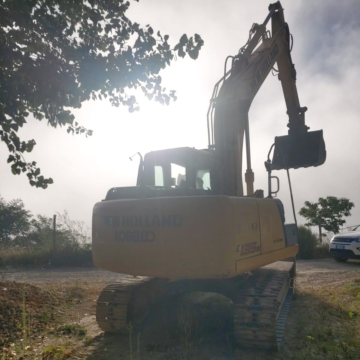 Escavatore New Holland E 135 - immagine 2