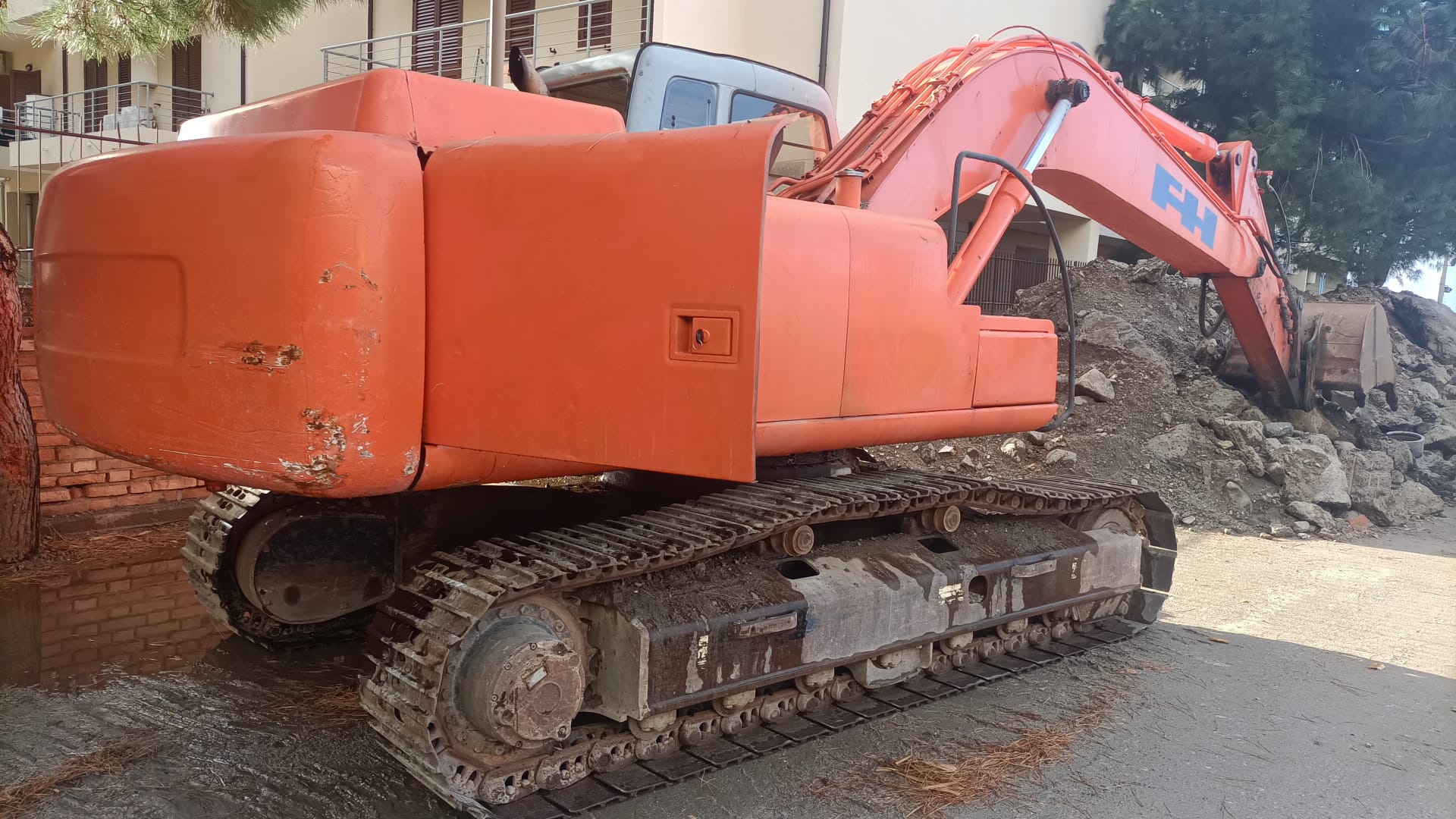Escavatore Fiat Hitachi EX 215 - immagine 3