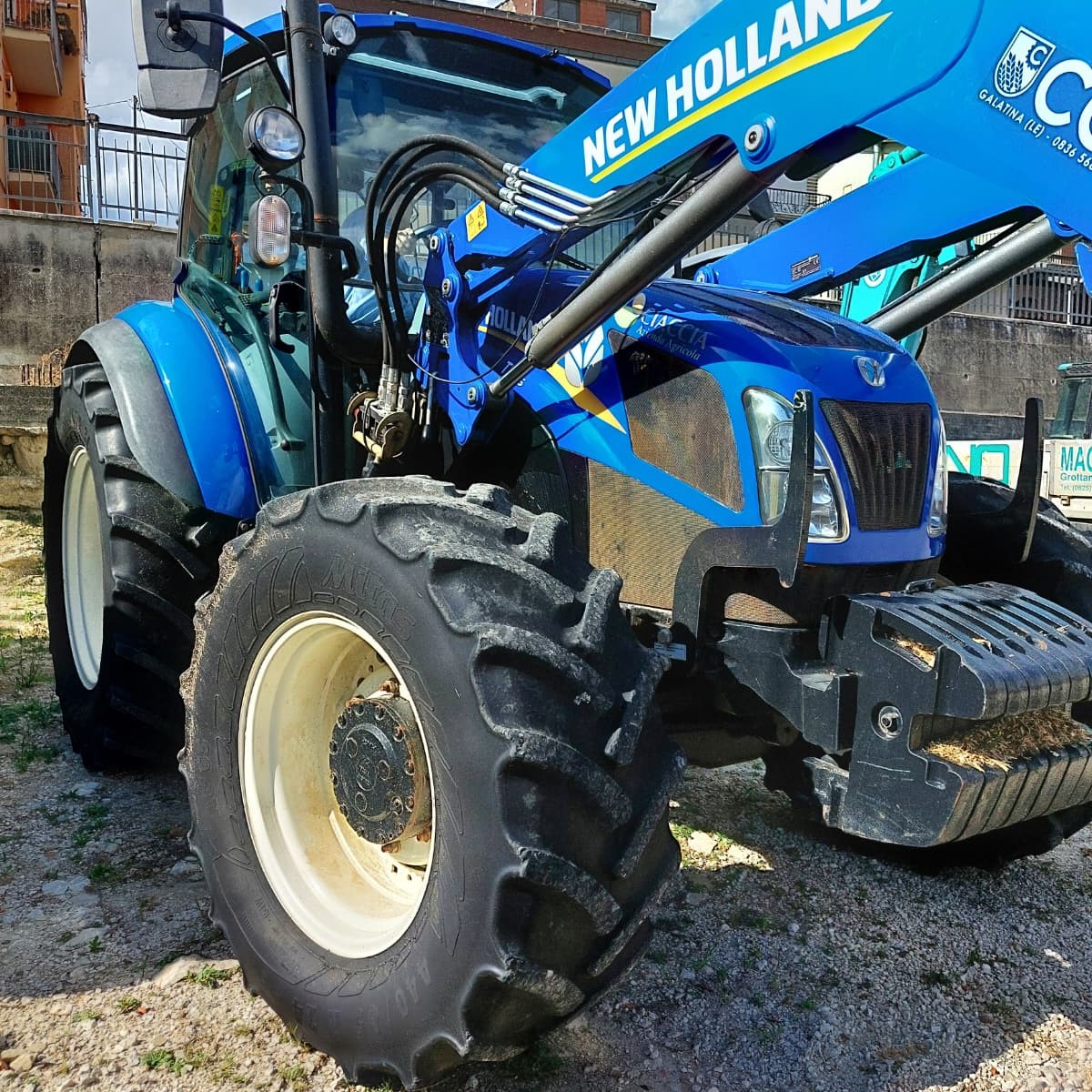 Trattore New Holland T5 115 Cab - immagine 4