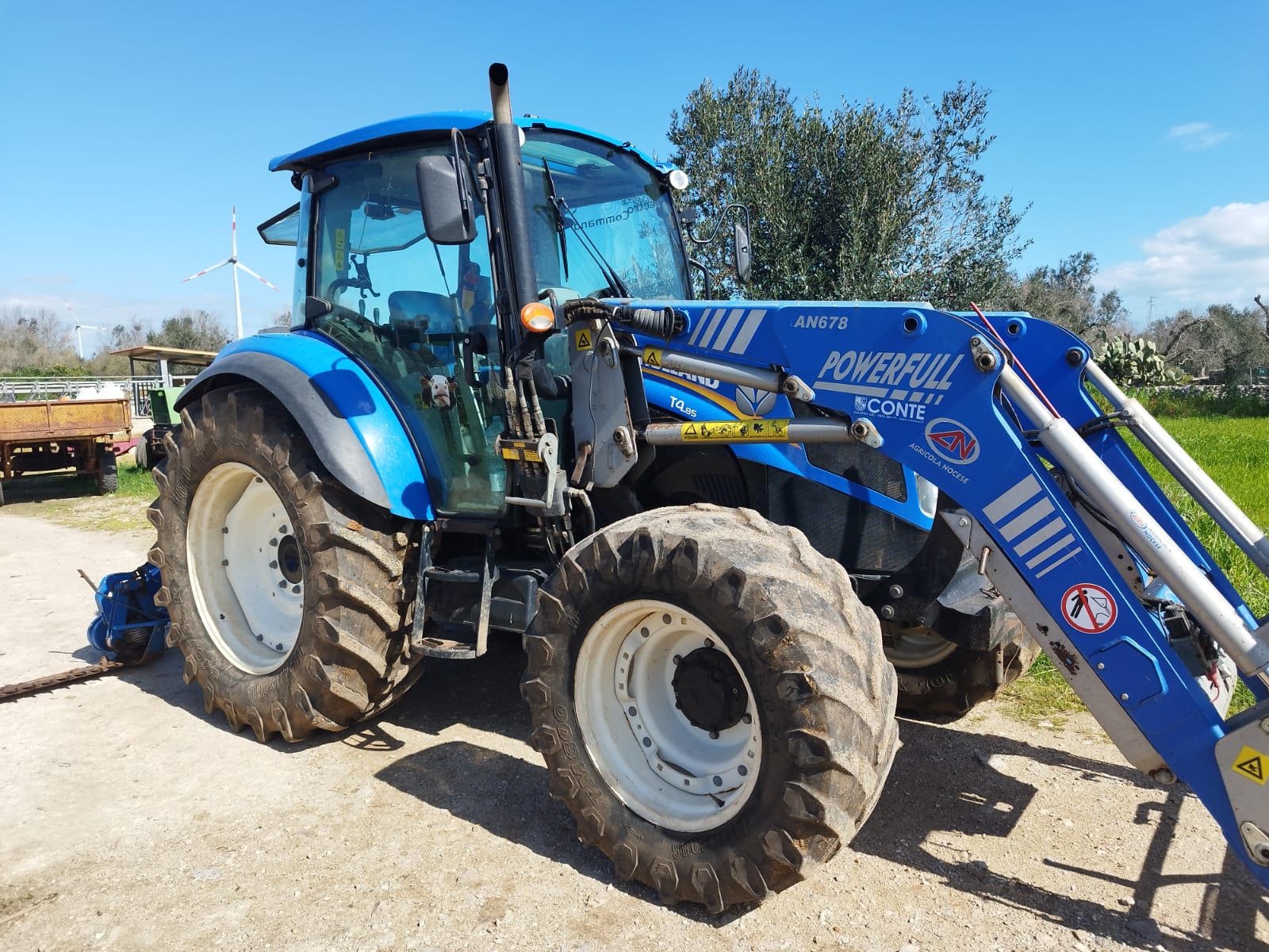 Trattore New Holland T4.85 - immagine 2