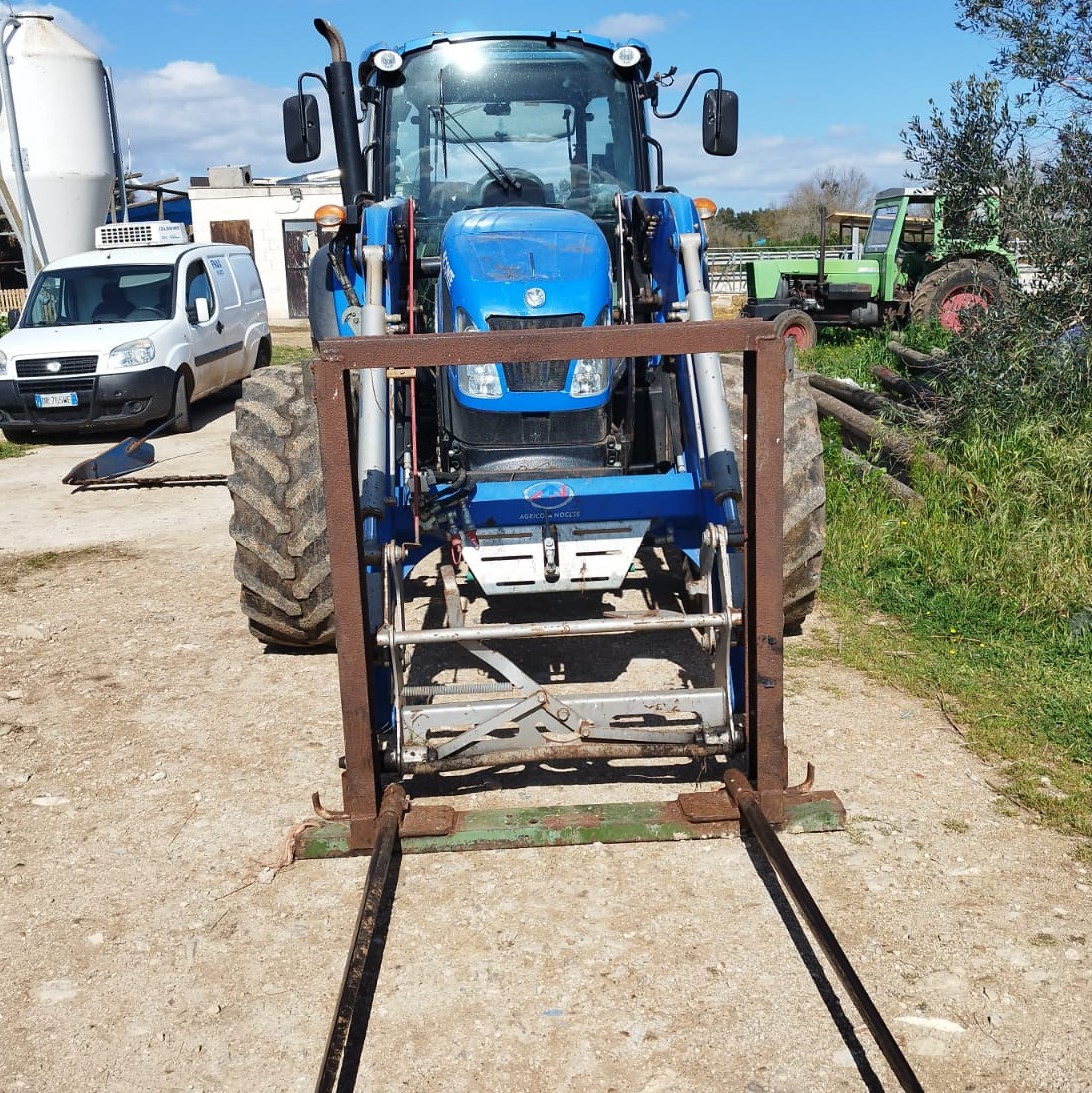 Trattore New Holland T4.85 - immagine 5