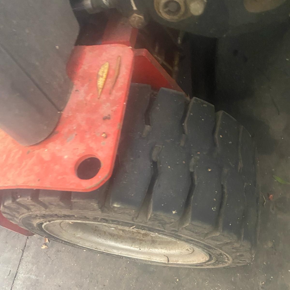 Carrello Elevatore Manitou ME 320 AC - immagine 2