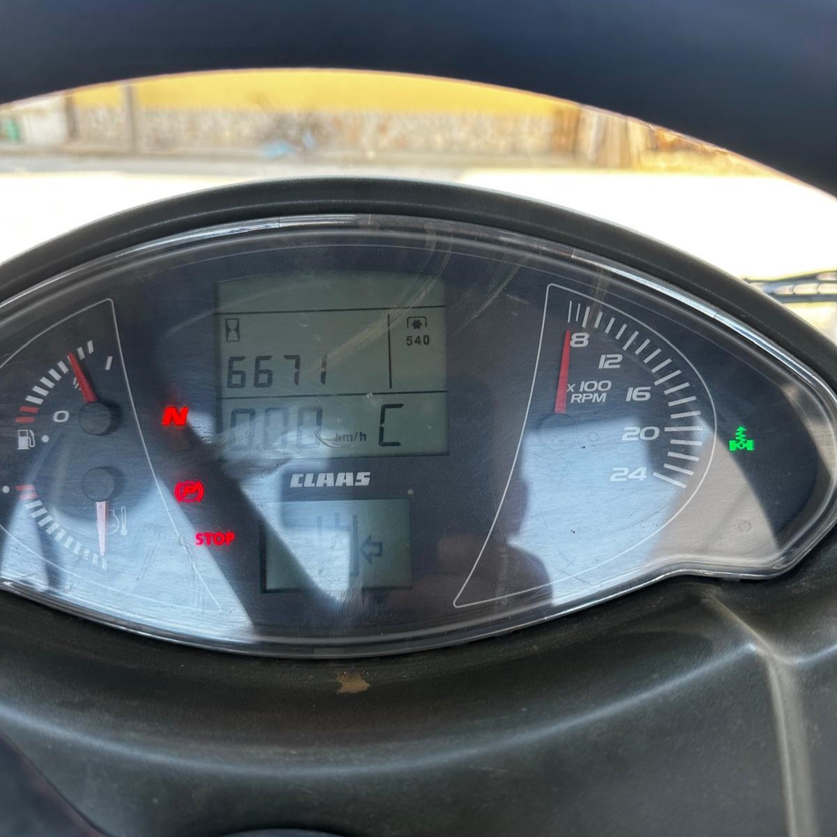 Trattore Claas Arion 620 - immagine 8