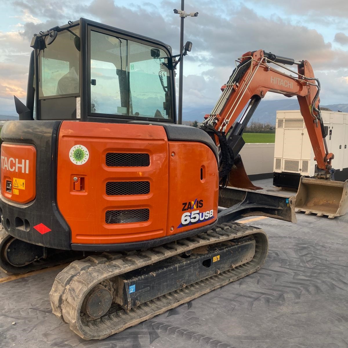 Escavatore Hitachi Zaxis 65 USB-6 CLR - immagine 4