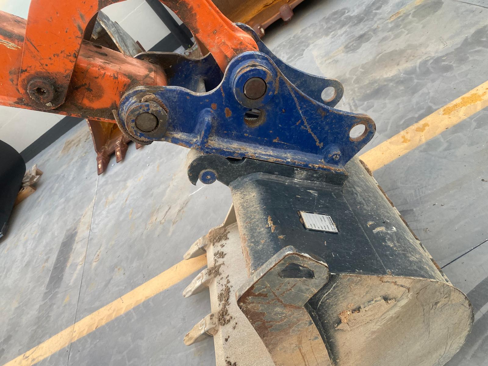 Escavatore Hitachi Zaxis 65 USB-6 CLR - immagine 7