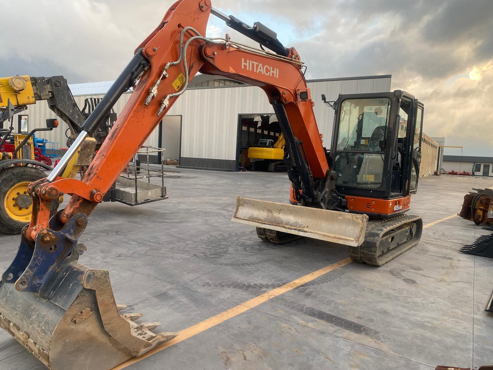 Escavatore Hitachi Zaxis 65 USB-6 CLR - immagine 2