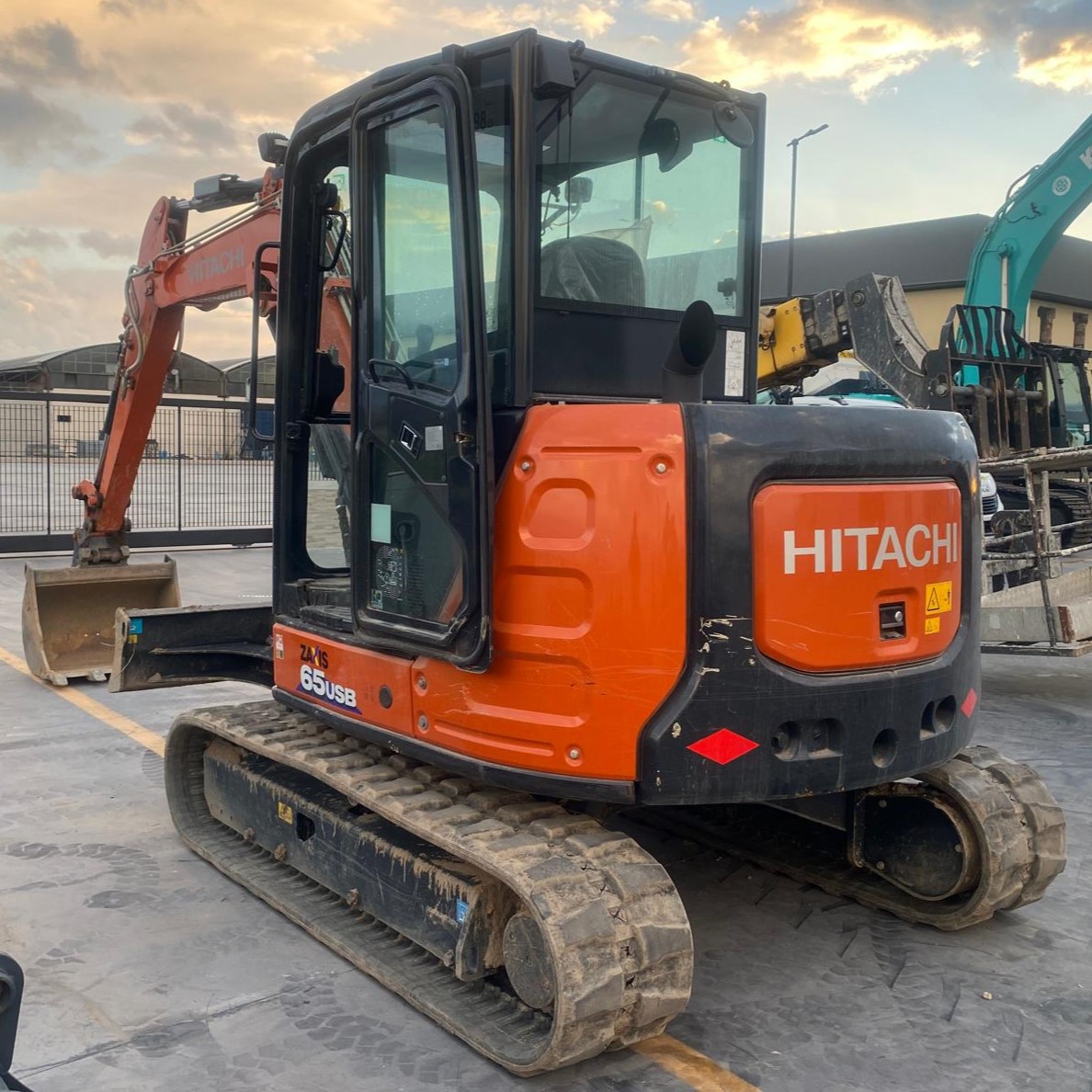 Escavatore Hitachi Zaxis 65 USB-6 CLR - immagine 5