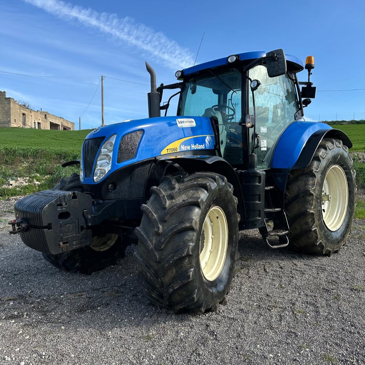 Trattore New Holland 7060