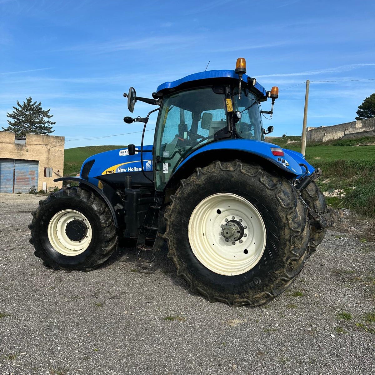 Trattore New Holland 7060 - immagine 2
