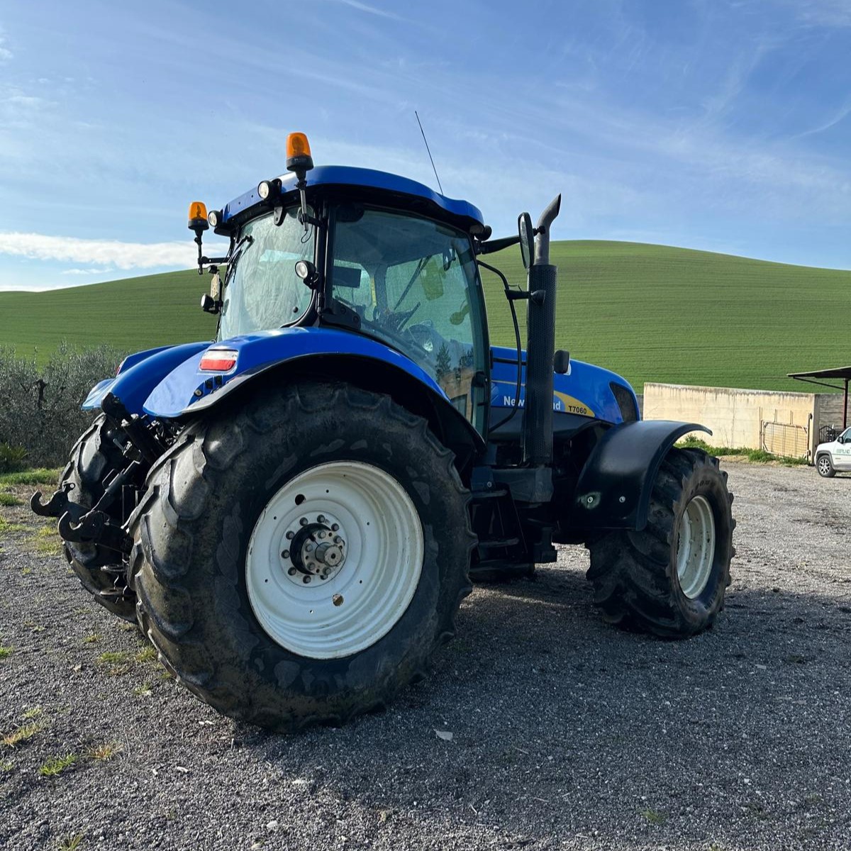 Trattore New Holland 7060 - immagine 5