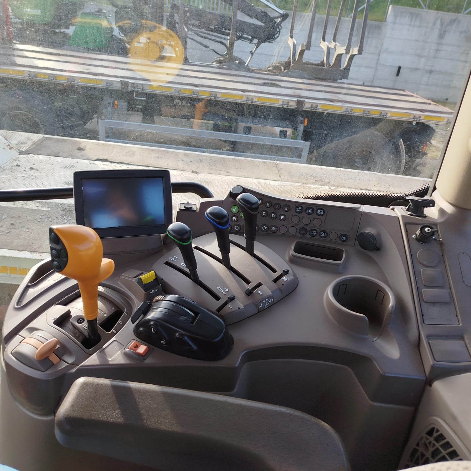 Trattore John Deere 6125R - immagine 4