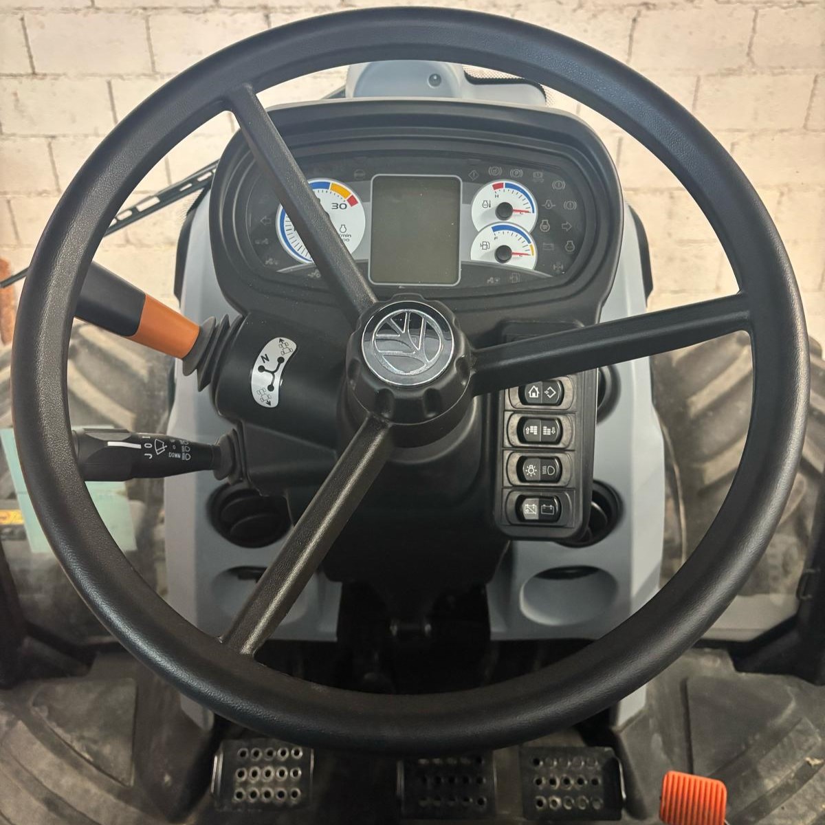 Trattore New Holland T5 100 - immagine 9