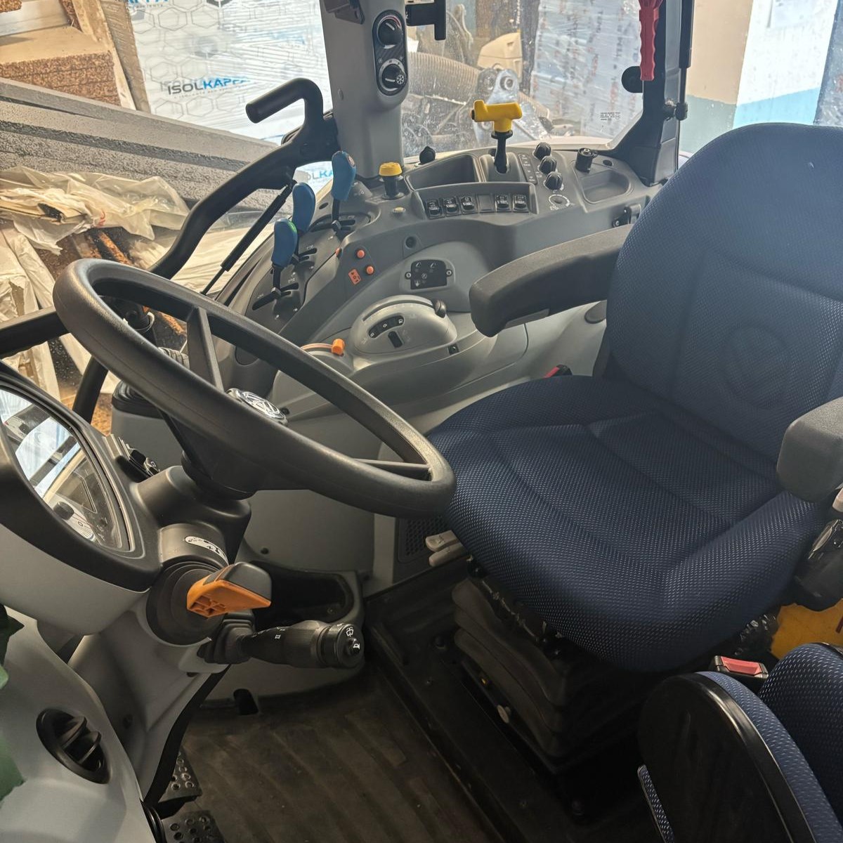Trattore New Holland T5 100 - immagine 8
