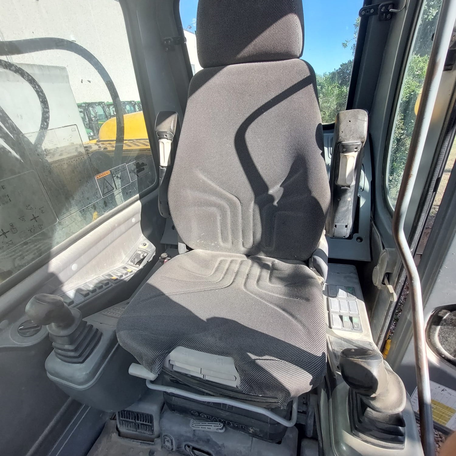 Escavatore Volvo EC 140 LC - immagine 8