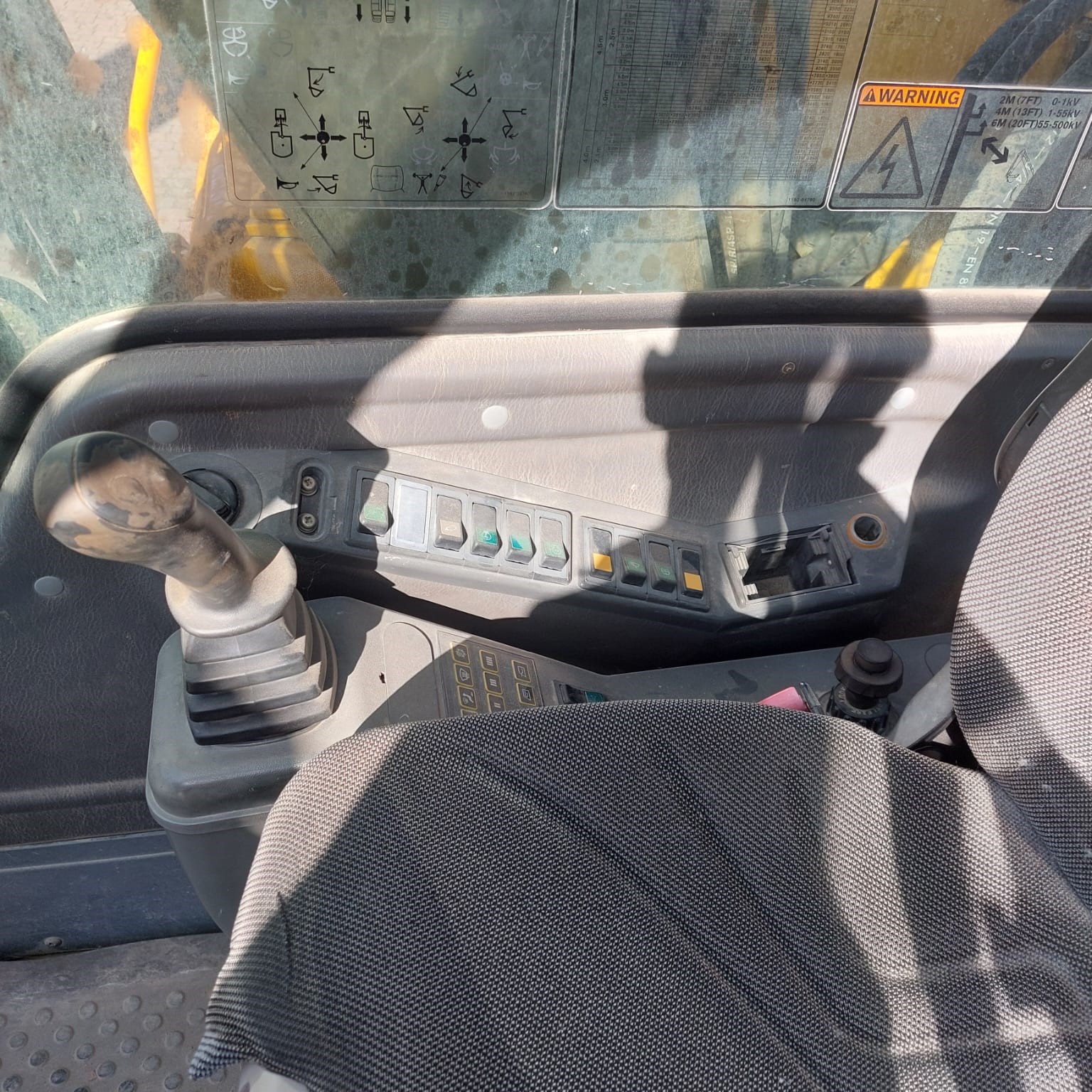 Escavatore Volvo EC 140 LC - immagine 5