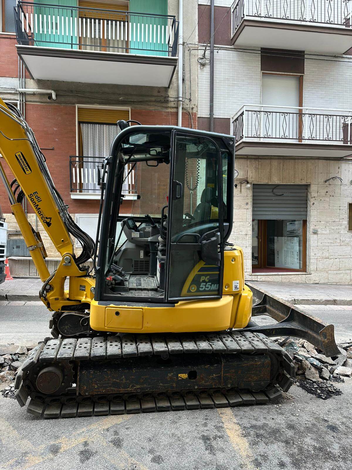 Escavatore Komatsu PC 55 MR-5E0 - immagine 7