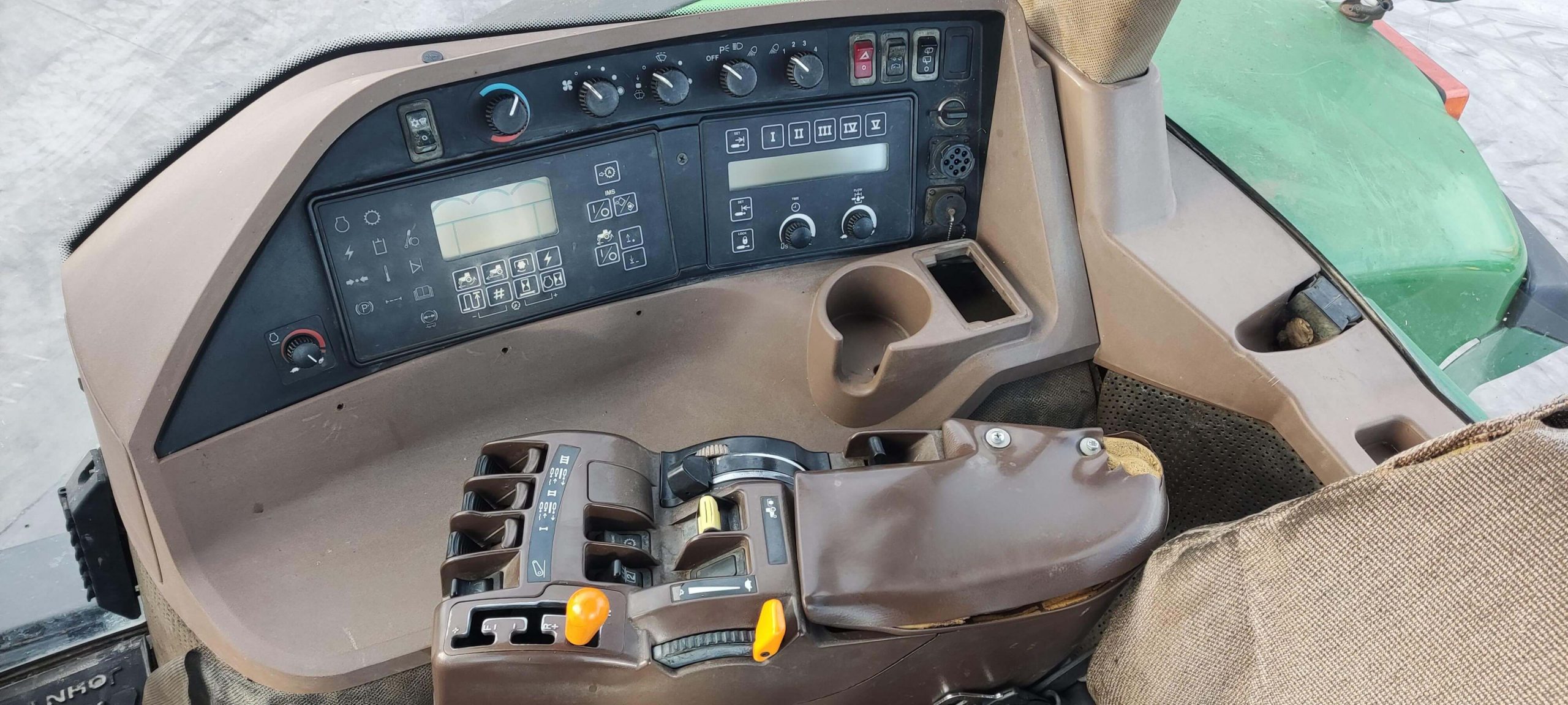 Trattore John Deere 8220 - immagine 10