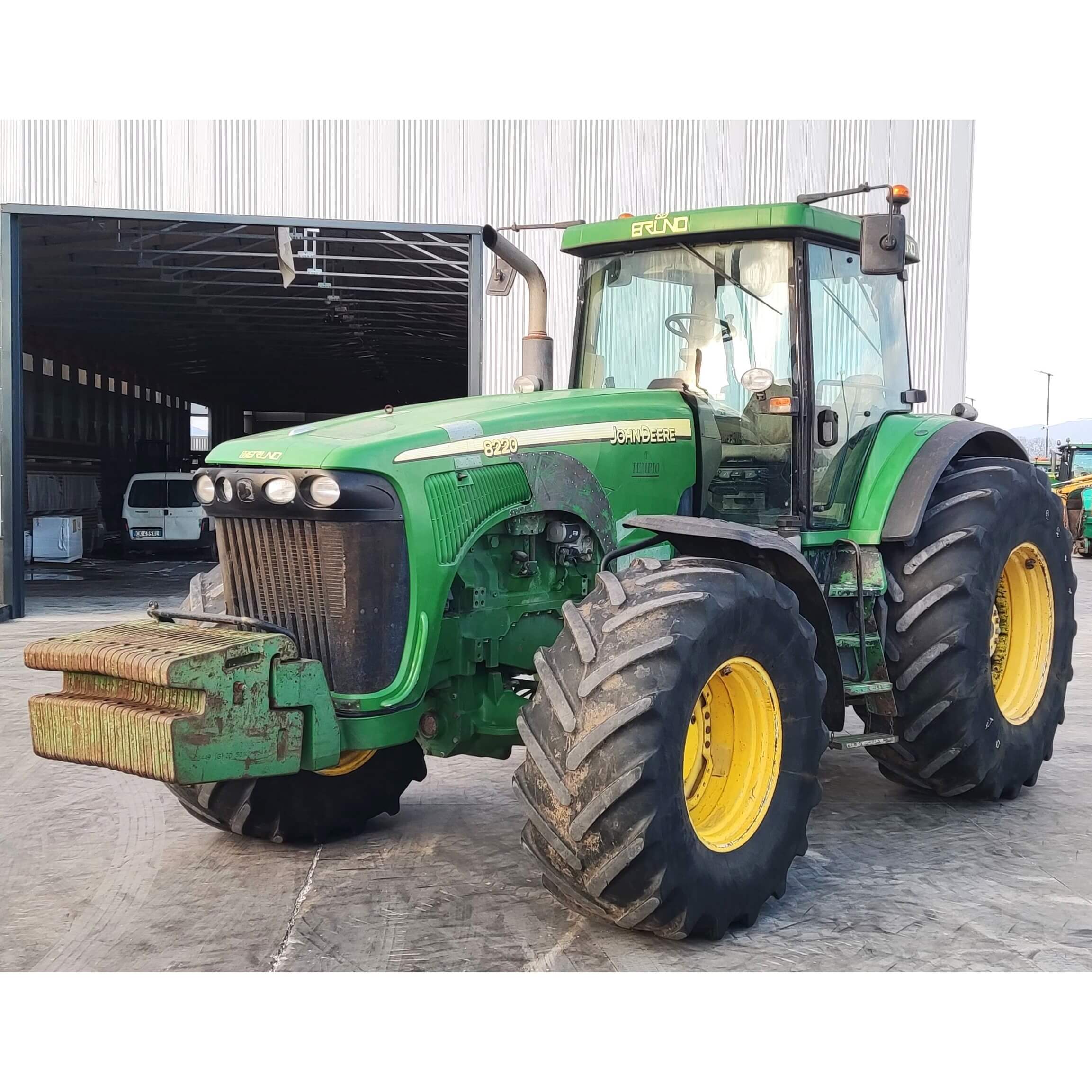 Trattore John Deere 8220