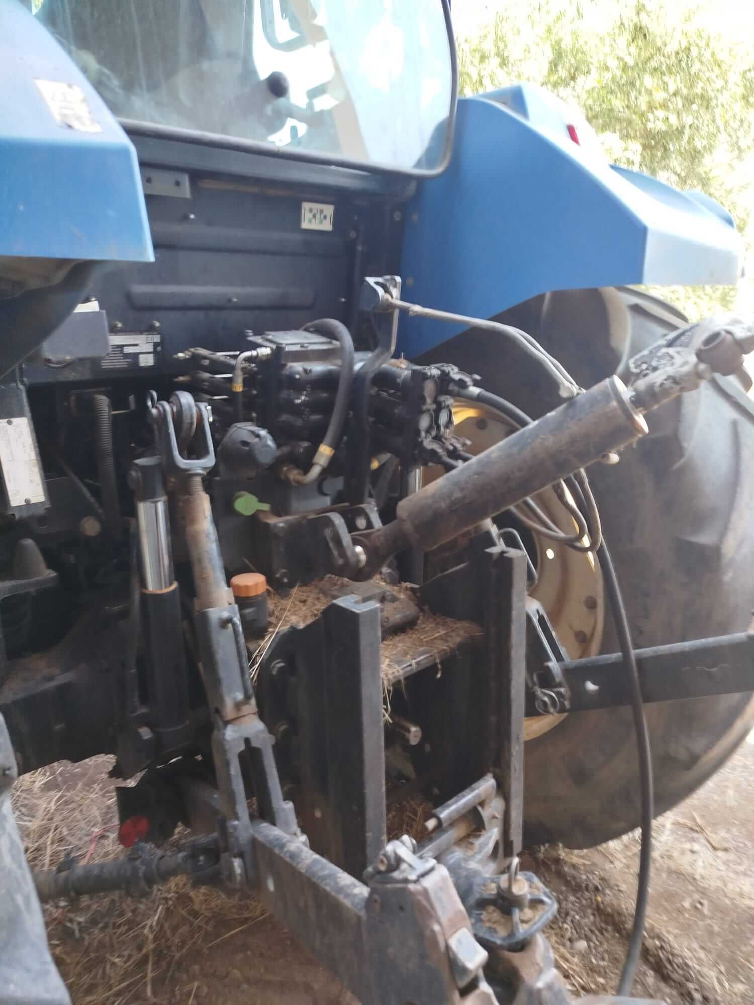 Trattore New Holland T5 115 Electrocommand - immagine 4