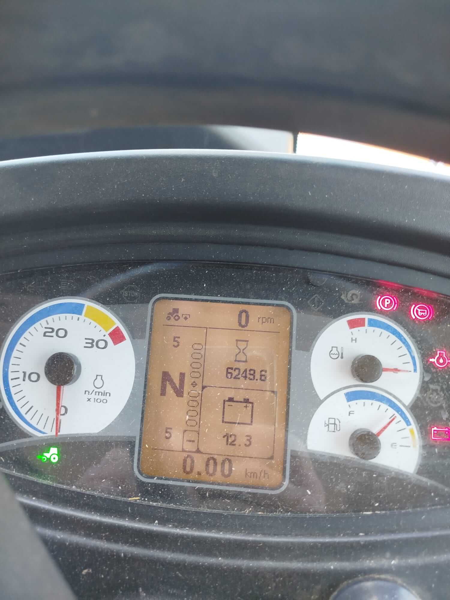 Trattore New Holland T5 115 Electrocommand - immagine 7