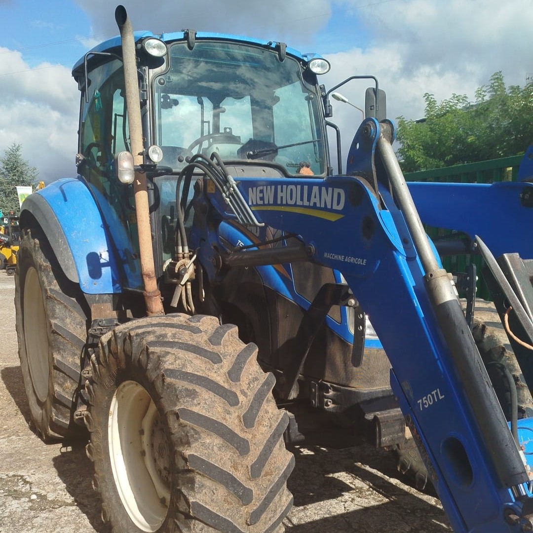 Trattore New Holland T5 115 Electrocommand