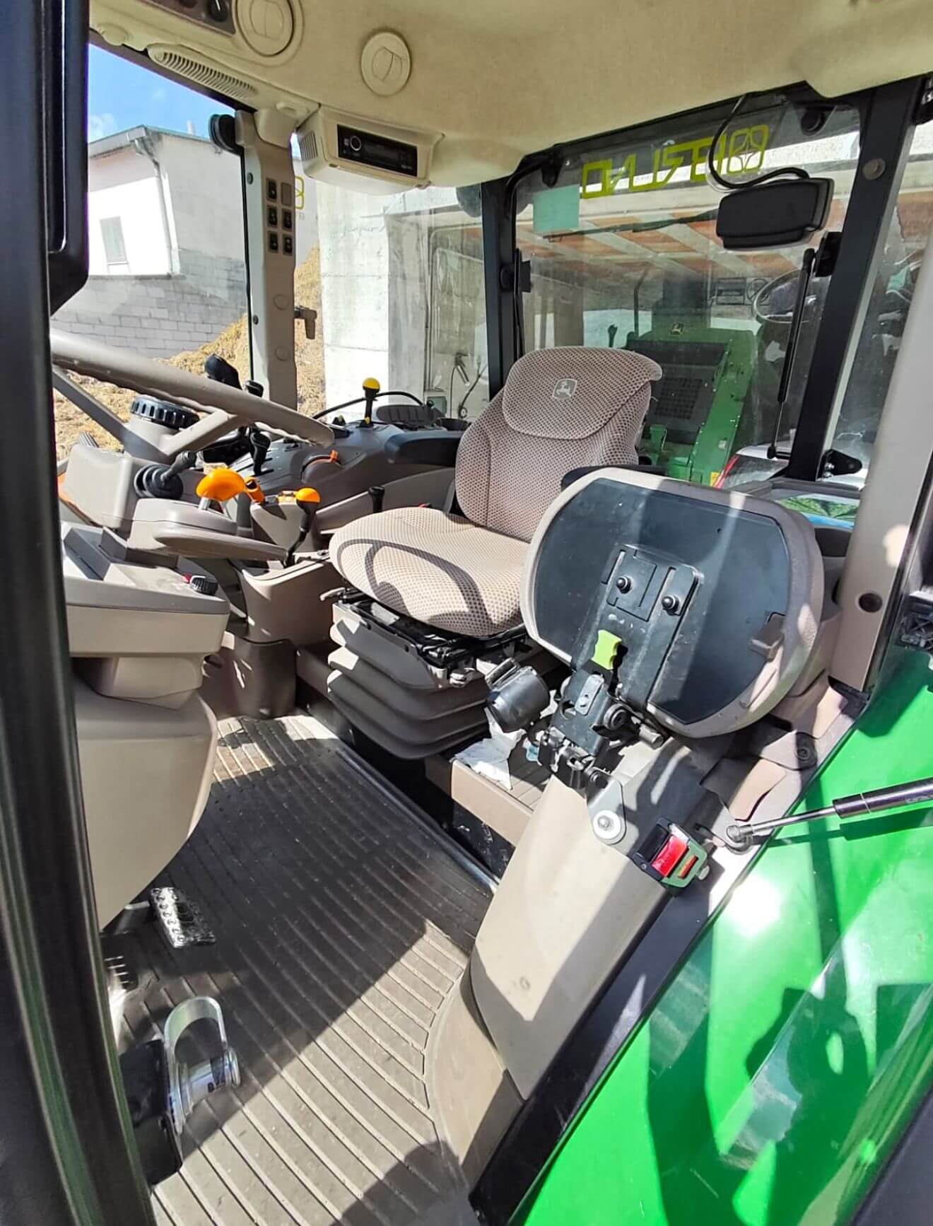 Trattore John Deere 6115RC - immagine 5