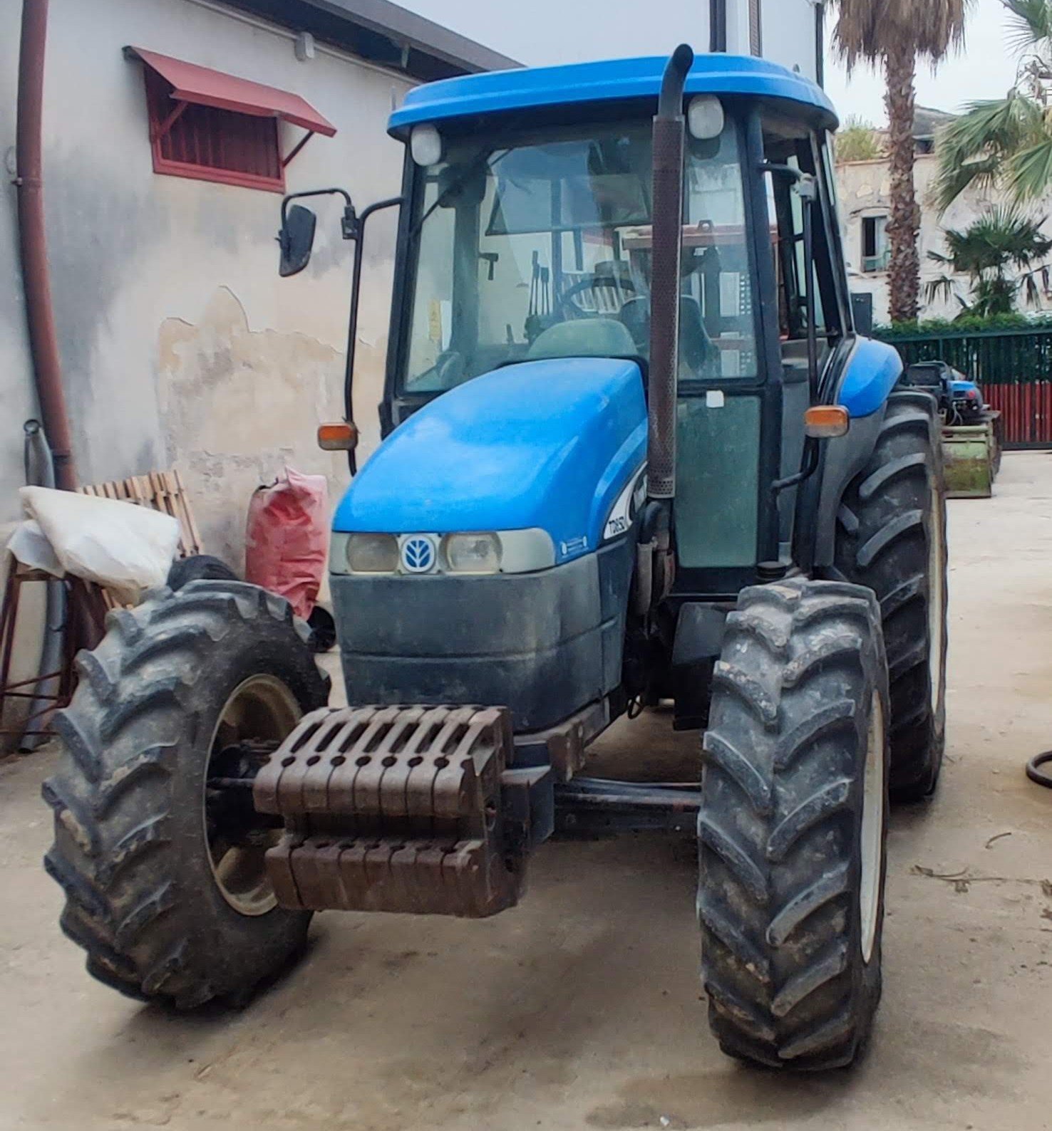 Trattore New Holland TD 85D - immagine 2